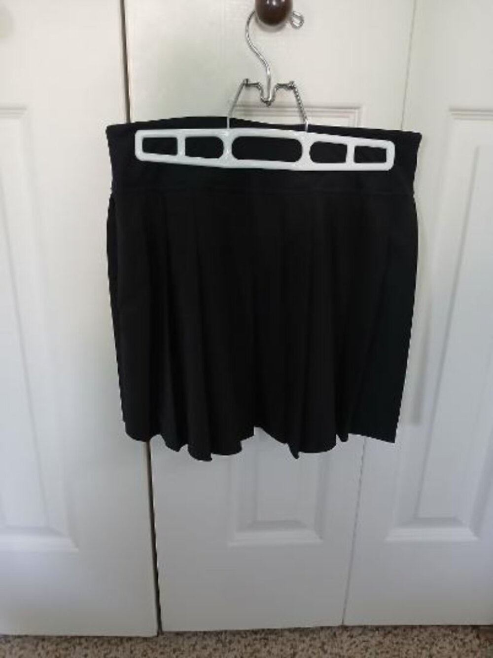 Skort, black pleated